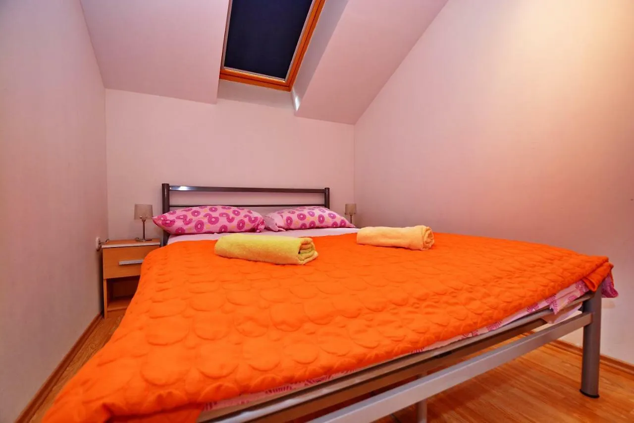 Apartment Blue Sali