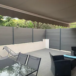 https://sous-un-olivier.fr-provencehotel.com